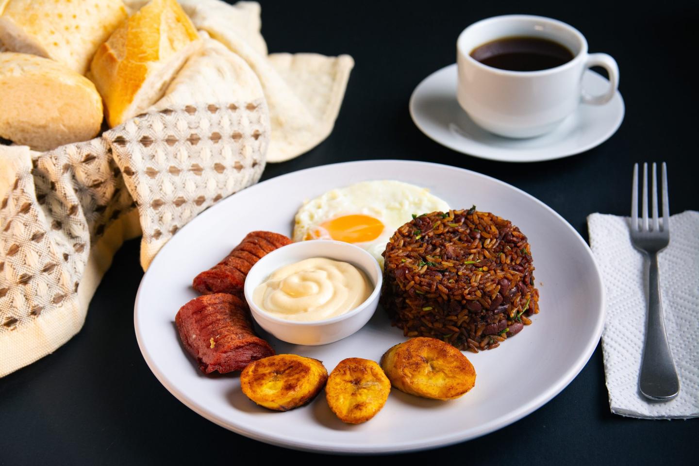 Traditional gallo pinto breakfast plate in Costa Rica
